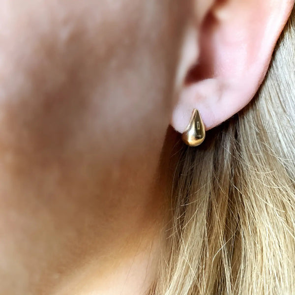 18k Gold Filled Teardrop Stud Earrings