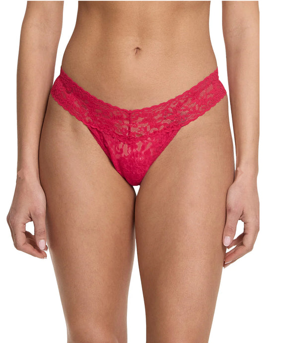 Hanky Panky Signature Lace Low Rise Thong in Beet Juice